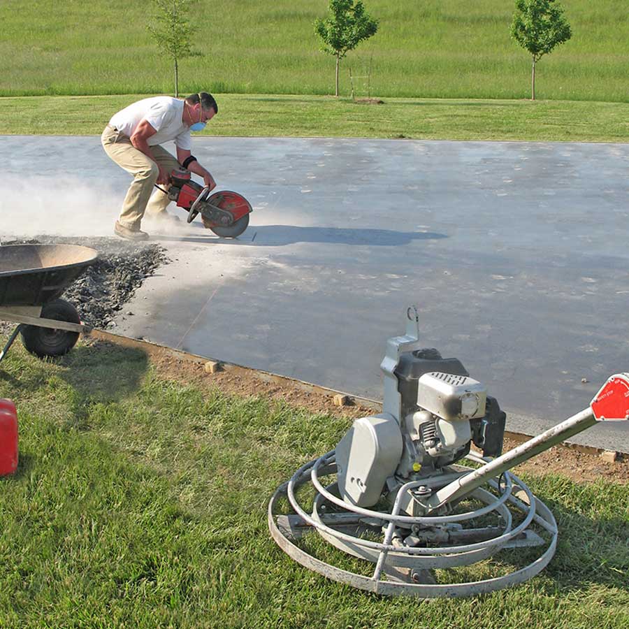 cutting concrete driveway